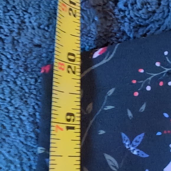 Black multicolored Floral Sleeveless Camisole - Picture 7 of 7